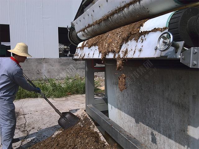 帶式壓榨機(jī)處理中藥渣脫水的優(yōu)勢
