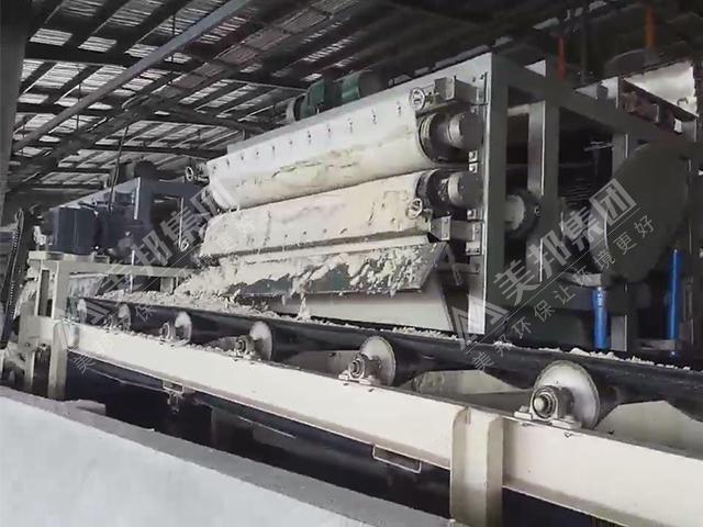 帶式壓榨機(jī)高效環(huán)保，木薯渣脫水后資源化利用的新途徑