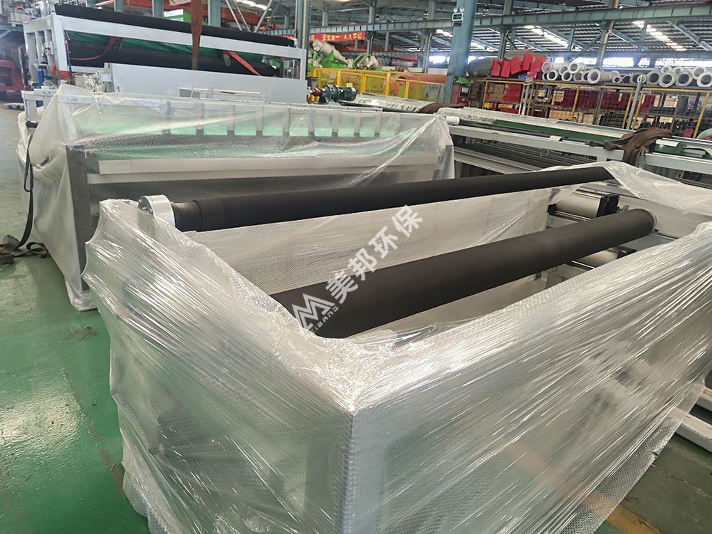 美邦帶式壓濾機(jī)打包裝車 美邦帶式壓濾機(jī)打包裝車