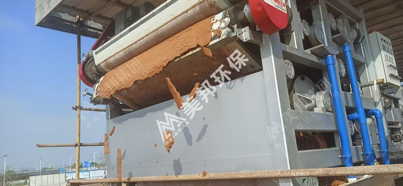美邦帶式壓濾機(jī)處理打樁泥漿脫水 美邦帶式壓濾機(jī)處理打樁泥漿脫水